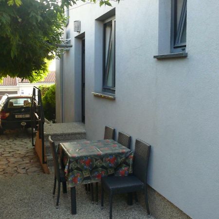 Apartment Branimir Omišalj Exteriér fotografie